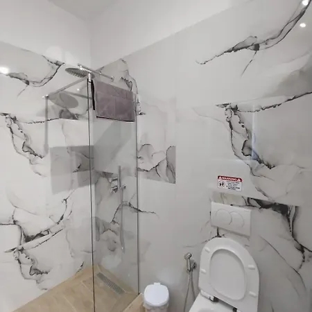 Lion's Lair ホテル ヒマラ