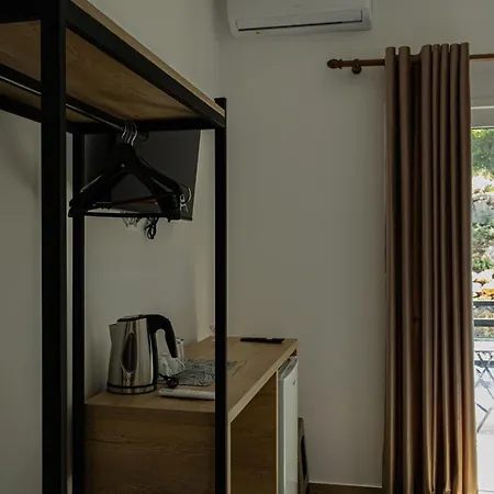 Lion's Lair ヒマラ