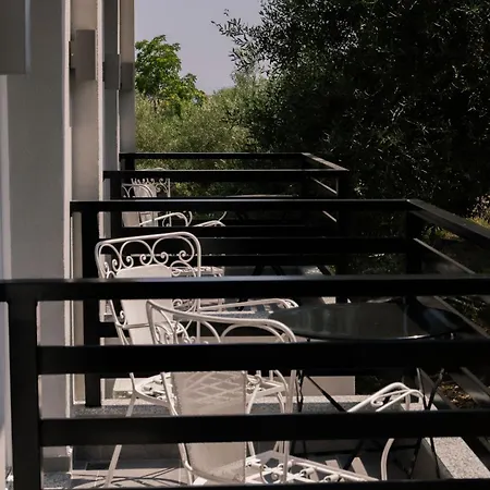 Lion's Lair ホテル ヒマラ