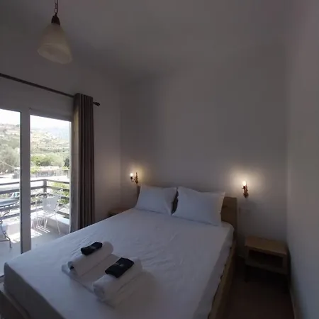 Athena's & Kostas Otel 3*