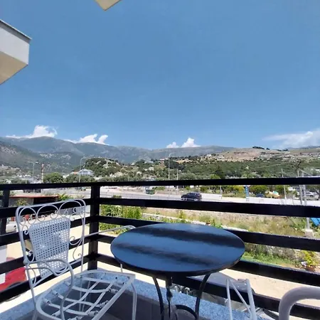 Otel Athena's & Kostas Himarë