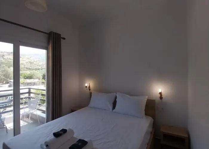 Lion's Lair Hotel 3*