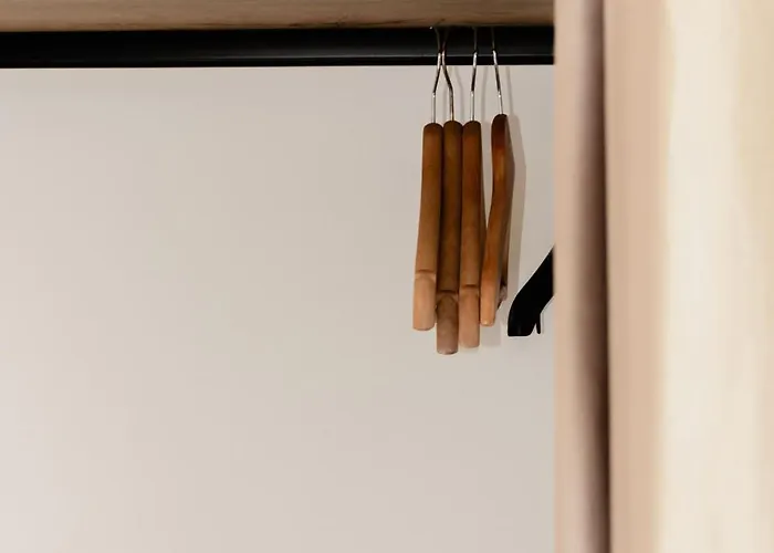 Hotel Lion's Lair Himare